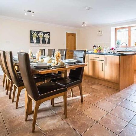 The Granary With Hot Tub Near Perth Perthshire Villa Forgandenny Esterno foto