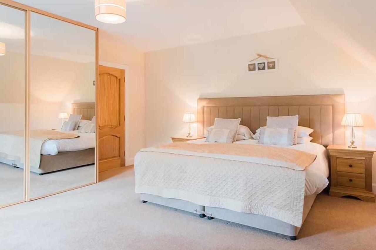 The Granary With Hot Tub Near Perth Perthshire Villa Forgandenny Esterno foto