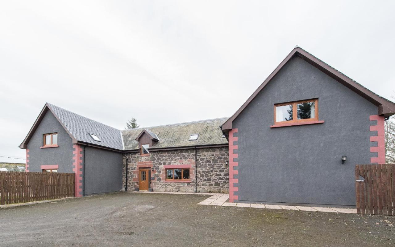 The Granary With Hot Tub Near Perth Perthshire Villa Forgandenny Esterno foto